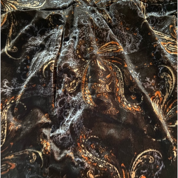 Susan Graver Printed Velvet Slim Leg Pant - Picture 3 of 9